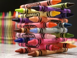 lincoln log crayons